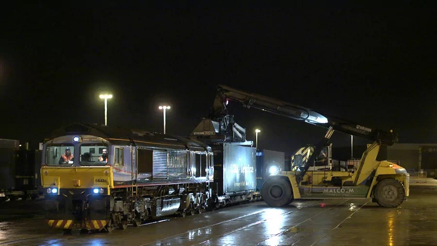 Malcolm Rail DIRFT working at night